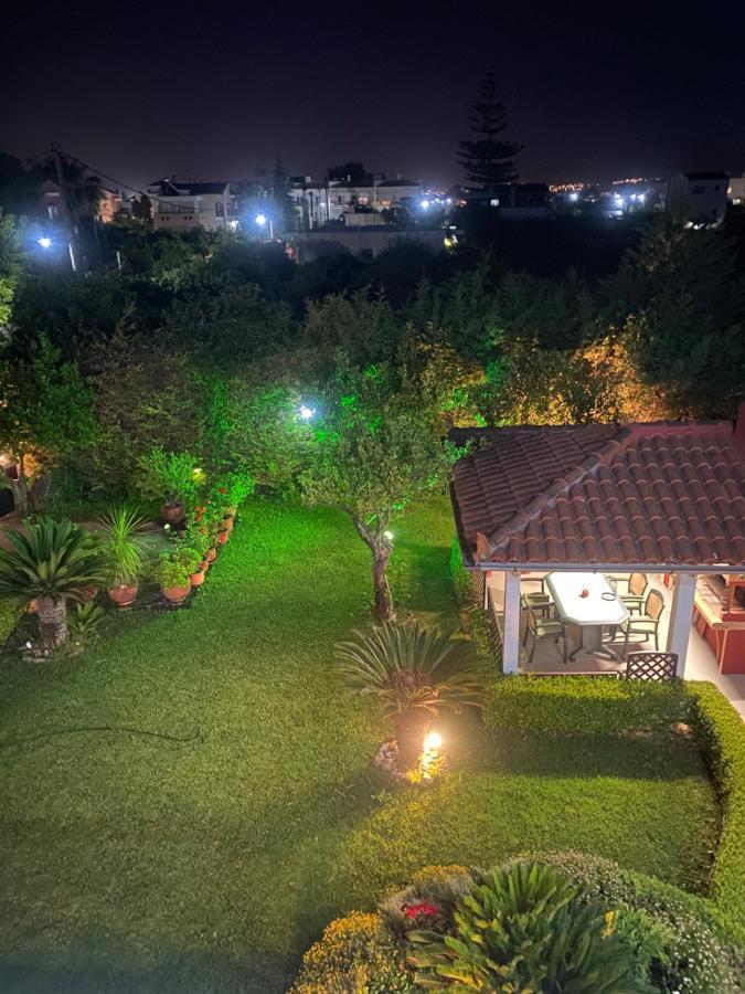 Dimitris Corinthian Villa วราฮาติ ภายนอก รูปภาพ