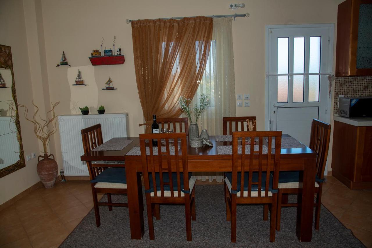 Dimitris Corinthian Villa วราฮาติ ภายนอก รูปภาพ