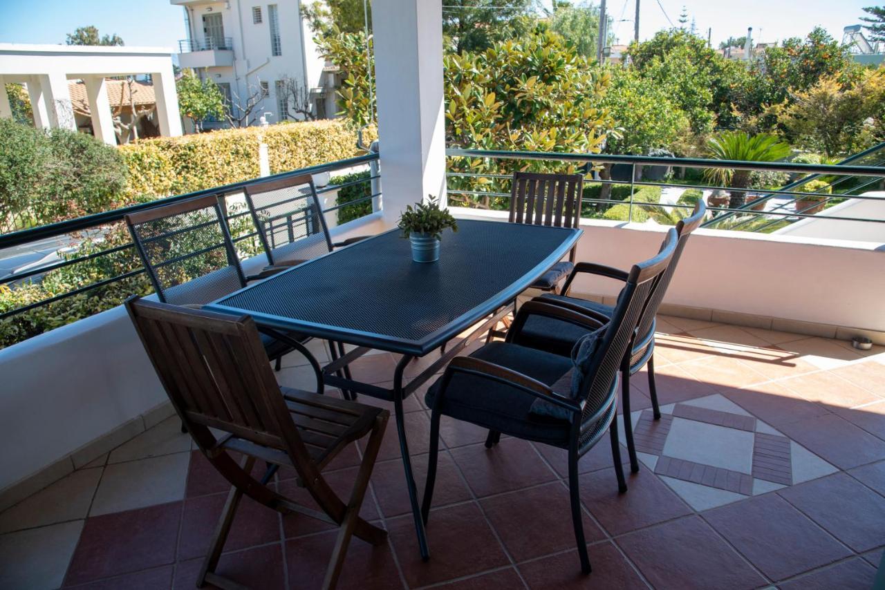 Dimitris Corinthian Villa วราฮาติ ภายนอก รูปภาพ