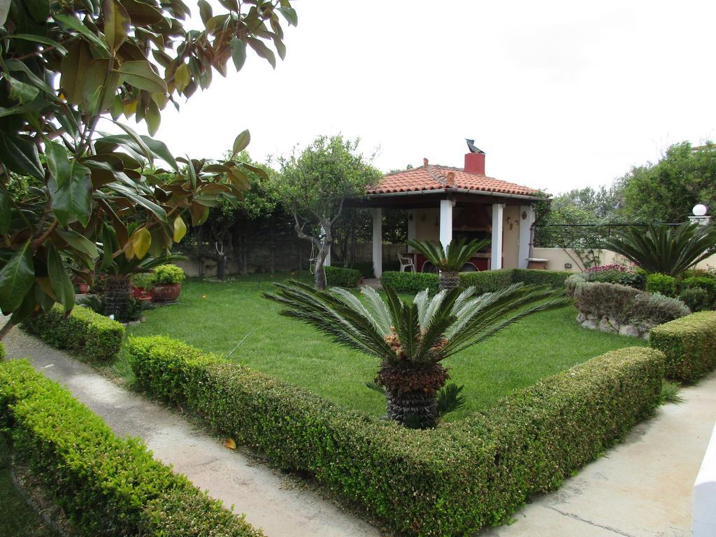 Dimitris Corinthian Villa วราฮาติ ภายนอก รูปภาพ